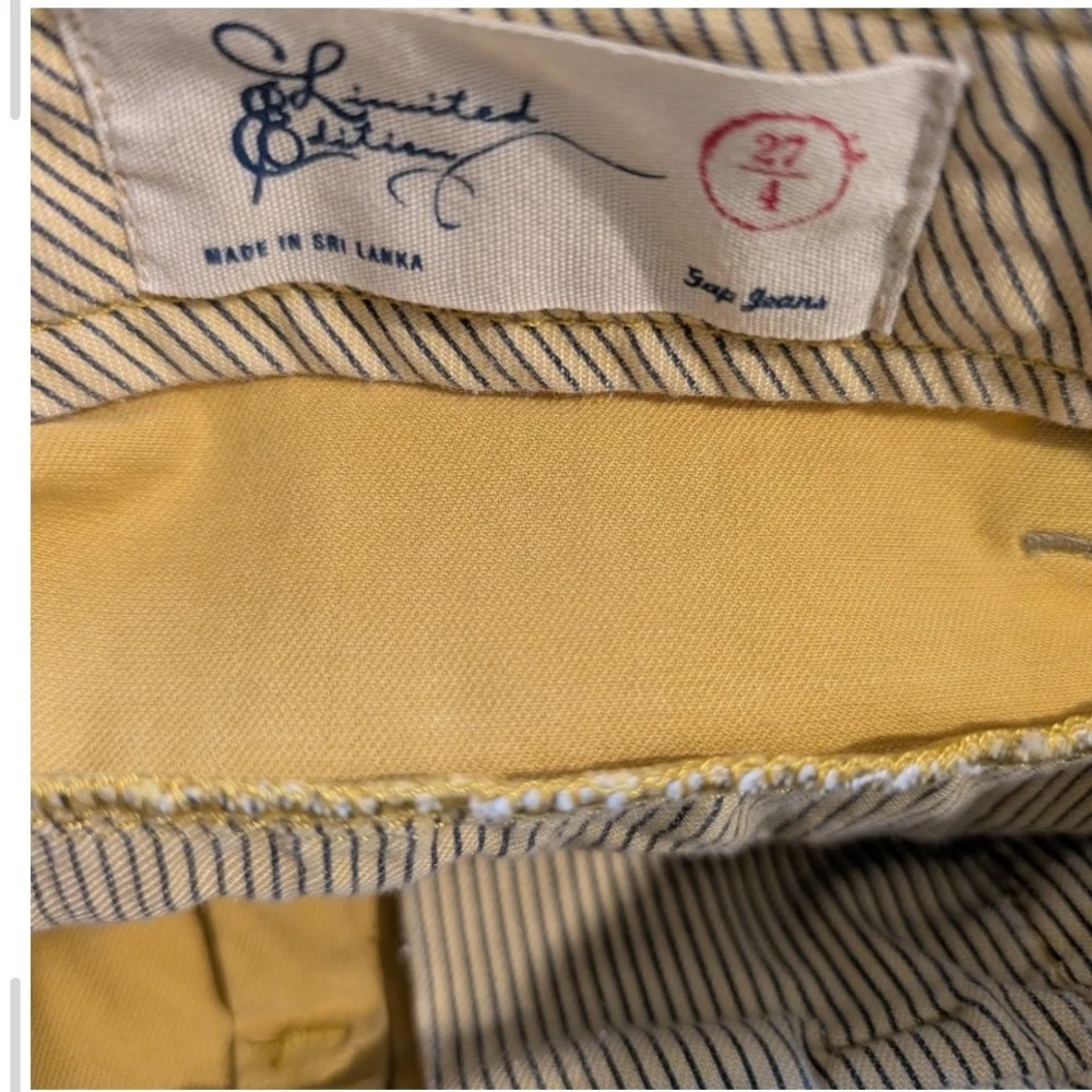Pre-owned Women's Mustard Shorts